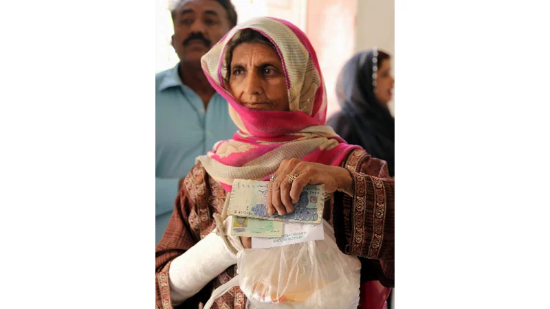 Ehsaas Programme: Stampede in Multan Claims Life of Elderly Woman – Full Details, Causes & Safety Concerns